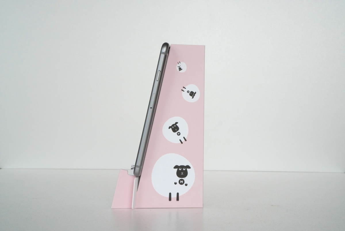 ノベルティのスマホスタンド