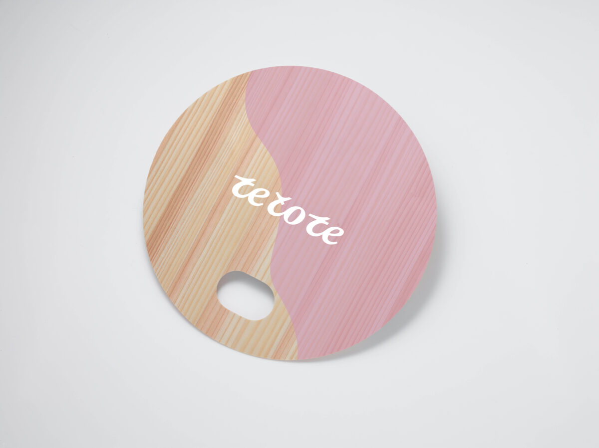 オリジナルロゴ印刷が可能なセンスのいいピンクの丸形うちわ